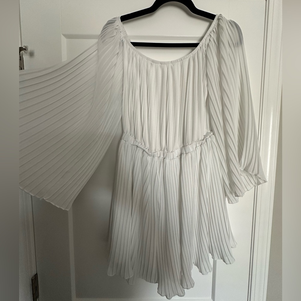 White flowy romper - size m/l